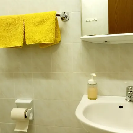 Anna Vendeghaz Хевиз